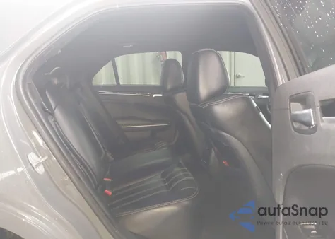 2019 Chrysler 300 300S из США, поврежденный, VIN 2C3CCABGXKH562897